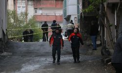 Temel kazısında meydana gelen zemin kayması nedeniyle 6 bina tedbir amaçlı boşaltıldı (2)