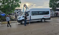 Tokat'ta 2 minibüs çarpıştı: 11 yaralı