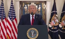 Trump: AB menşeli otomobil ve kamyonlara uygulanan tarife yüzde 25'e çıkarılacak
