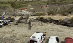 TSK'dan Hakkari'de heyelan bölgesine 40 metrelik köprü