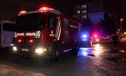 Üsküdar'da park halindeki 3 araçta çıkan yangın söndürüldü