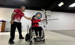 6 aylıkken felç kalan Zeynep Sena, okçulukta Avrupa kürsüsüne çıktı