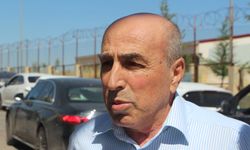 70 yaşındaki baba, 25 yaşındaki oğlu ile sınava girdi