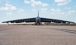 ABD'de 'B-52 Stratofortress' uçağı düştü