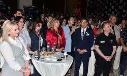 Adana'da Azerbaycan Milli Kurtuluş Günü'nde etkinliğinde 'Eski Bavullar' filminin gösterimi yapıldı