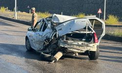 Ağrı'da 2 trafik kazasında 1 kişi öldü, 6 kişi yaralandı
