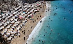 Antalya'da, Kaputaş Plajı'nda sigara yasağı