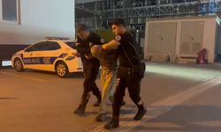 Aranan hükümlü, vücuduna bantladığı esrarla yakalandı
