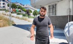Arnavutköy'de park halindeki minibüsün çalındığı anlar kamerada; '1-1,5 dakika arasında çalıyorlar'