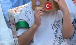 Avcılar'da anaokulunda atık malzemelerden yapılan kostümlerle defile