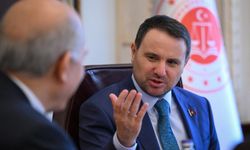 Bakan Gürlek, İstanbul 2 No'lu Barosu Başkanı Şamlı ve stajyer avukatları kabul etti