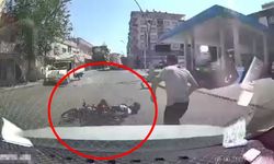 Batman'da motosikletin otomobile çarptığı kaza araç kamerasında