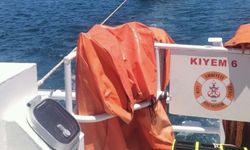 Bodrum'da makine arızası nedeniyle sürüklenen tekne kurtarıldı