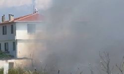 Buğday tarlasında çıkan yangın evlere sıçramadan kontrol altına alındı