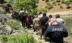 Çayda kaybolan Vedat'ın arama çalışmalarının 17'nci gününde cansız bedeni bulundu / Ek fotoğraflar