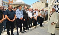 Denizli'deki kazada ölen yolcu otobüsünün şoförü, Manisa'da toprağa verildi
