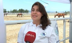 Diplomalarını, eğittikleri atların üzerinde aldılar