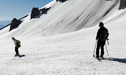 Erciyes'te haziran ayında kayak keyfi