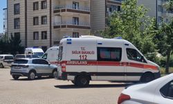 Evin çocuk odasında çıkan yangında 1 kişi dumandan etkilendi