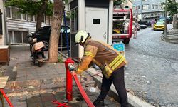 Fatih'te 5 katlı iş hanında yangın: 1 yaralı