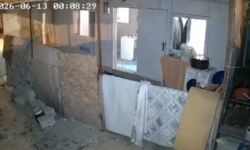 Gaziantep'te 4.6 büyüklüğündeki deprem anı kamerada