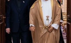 İran heyeti Umman'da: Kalibaf ve Arakçi, Sultan Heysem Bin Tarık ile görüştü