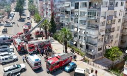 İzmir'de 7 katlı binada korkutan yangın; 6 kişi dumandan etkilendi