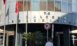 İzmir'de Seferihisar ve Balçova Belediye başkanları gözaltına alındı / Ek fotoğraflar