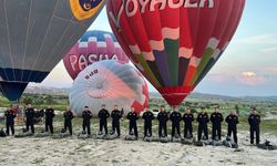 Jandarmanı kuruluşunun 187'nci yılında sıcak hava balonundan atlayış yapıldı / Ek fotoğraflar