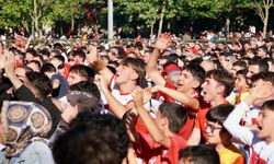 Kağıthane'de milli maç heyecanı