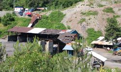 Kapatılan maden ocağında mahsur kalan işçiye ulaşma çalışmaları devam ediyor