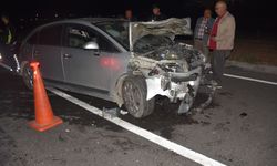 Kırıkkale'de otomobil, arıza yapan otomobile çarptı: 6 yaralı