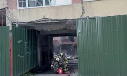 Küçükçekmece'de boşaltılan sitede çıkan yangın söndürüldü