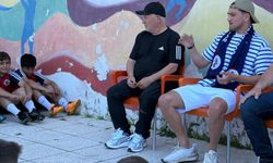 Milli futbolcu Cengiz Ünder, yetiştiği kulüpte gençlerle buluştu