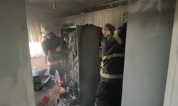 Namaz kılarken yangını fark etti, uyandırdığı eşiyle evi tahliye etti