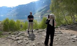 Nemrut Krater Gölü'nde turizm sezonu açıldı; eşsiz manzara ziyaretçileri bekliyor