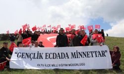 Öğrenciler, ecdadı için Allahuekber Şehitliği'ne yürüdü