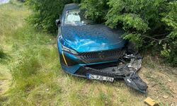 Otomobille hafif ticari araç çarpıştı: 5 yaralı