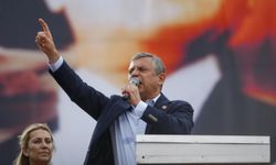 Özgür Özel: Biz buradayız, hiçbir yere gitmiyoruz / Ek fotoğraflar