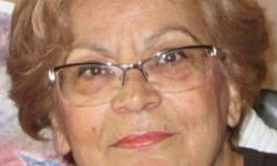 Özgür Özel, İzmir'de lise arkadaşının annesinin cenazesine katıldı