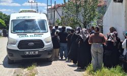 Piknikte tartıştığı eşini bıçaklayarak öldürdü