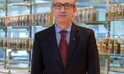 Prof. Dr. Türkoğlu: Biocomplex B11, saç dökülmesi ilacı minoksidilin yüzde 73 etkisini artırıyor