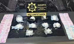 Sakarya'da 1 kilo metamfetamin ele geçirildi; 3 gözaltı