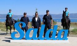 Salda Gölü'nde atlı jandarma timi göreve başladı