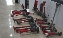 Şanlıurfa'da havalı kornalar sökülüp silindirle imha edildi