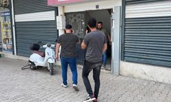 Şanlıurfa'da tartıştığı eşi ve kızını tabancayla vurup kaçtı