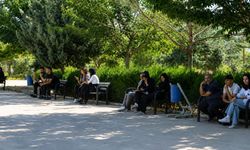 Şanlıurfa'da YKS'ye geç kalan öğrencileri polis yetiştirdi