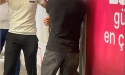 Şişli'de metrobüs istasyonunda gizlice kadın fotoğrafı çeken şüpheliye vatandaş müdahale etti