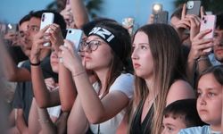 Tekirdağ Uluslararası Kiraz Festivali'nde Poizi ve Merve Özbey, sahne aldı