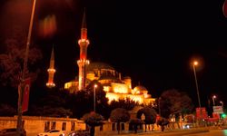 15 Temmuz'un 10'uncu yılında İstanbul'daki camilerde sela okundu